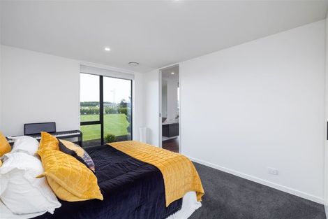 Photo of property in 22 Penberley Road, Prebbleton, 7676