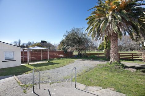 Photo of property in 46 Bridge Street, Bulls, 4818