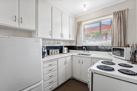 Photo of property in 1/4046 Great North Road, Glen Eden, Auckland, 0602