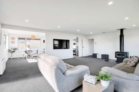 Photo of property in 23 Charles Street, Weston, Oamaru, 9401