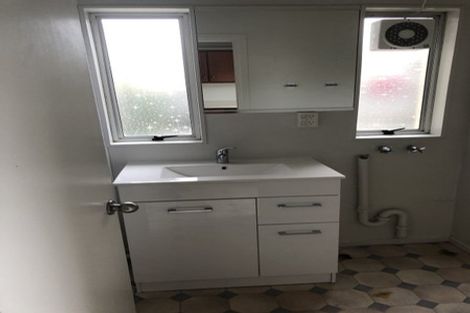 Photo of property in 2/8 Lane Street, Woolston, Christchurch, 8023