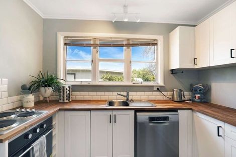 Photo of property in 43 Lewis Avenue, Aramoho, Whanganui, 4500