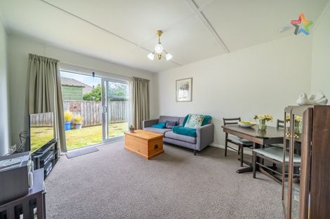 Photo of property in 1/1079 High Street, Taita, Lower Hutt, 5011