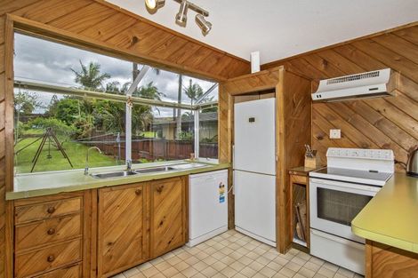 Photo of property in 16 Ranfurly Place, Te Kamo, Whangarei, 0112