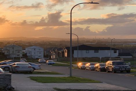 Photo of property in 34 Lime Hill Rise, Flat Bush, Auckland, 2019