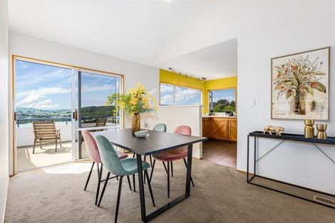 Photo of property in 37 Kahu Road, Paremata, Porirua, 5024