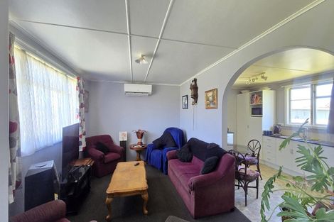 Photo of property in 14 Girvan Place, Tokoroa, 3420