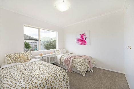Photo of property in 15 Hillwell Drive, Henderson, Auckland, 0612