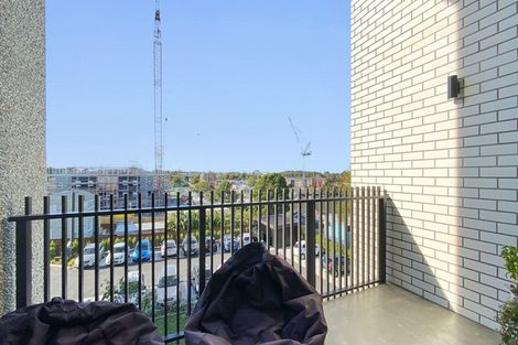 Photo of property in 208/165 Lake Road, Northcote, Auckland, 0627