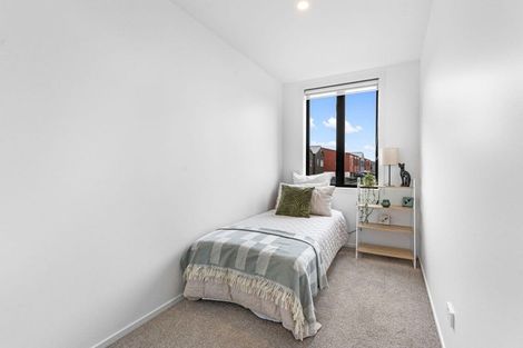 Photo of property in 27 Raukohekohe Road, Wiri, 2104