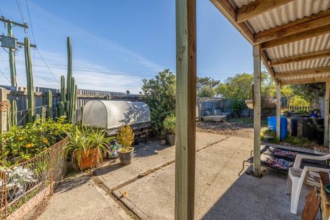 Photo of property in 37 Hillview Road, Birdlings Flat, Little River, 7591