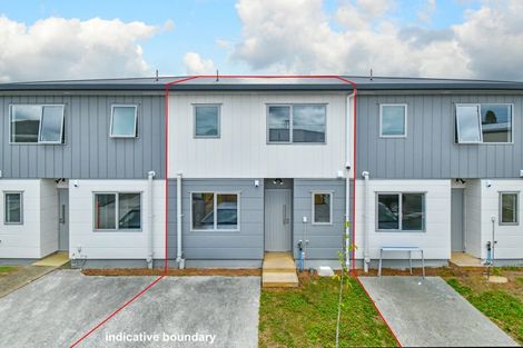 Photo of property in 2/70 Clevedon Road, Papakura, 2110