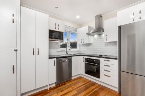 Photo of property in 1/72 Gloucester Road, Manurewa, Auckland, 2102