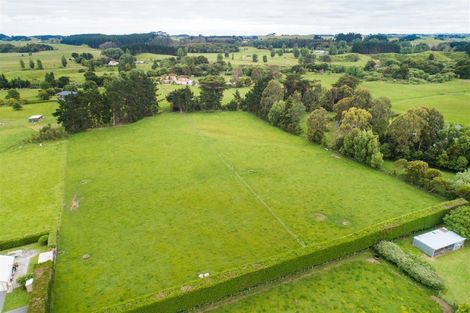 Photo of property in 130 Parewanui Road, Bulls, 4894