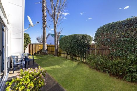 Photo of property in 2/215 Fifteenth Avenue, Tauranga South, Tauranga, 3112