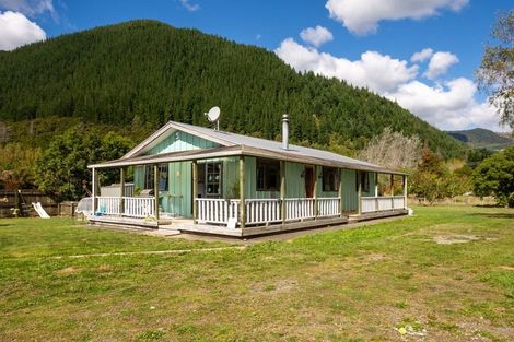 Photo of property in 137 Wakamarina Road, Canvastown, Havelock, 7178