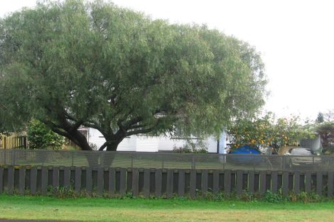 Photo of property in 2/14 Short Street, Papakura, 2110