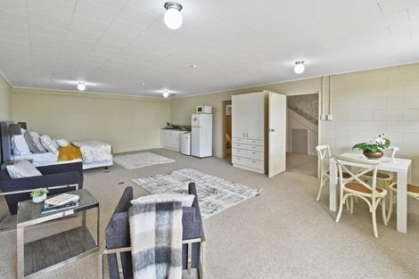 Photo of property in 8 Hamlet Place, Pukekohe, 2120