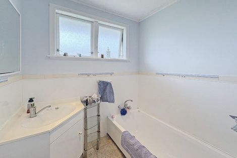 Photo of property in 140 Cornfoot Street, Castlecliff, Whanganui, 4501