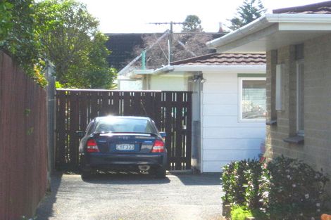 Photo of property in 2/62 Wallace Place, Westown, New Plymouth, 4310