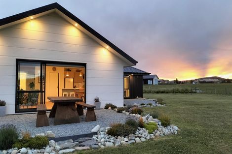 Photo of property in 4 Tussock Crescent, Twizel, 7901