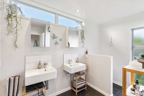 Photo of property in 29 Kahira Crescent, Papamoa Beach, Papamoa, 3118