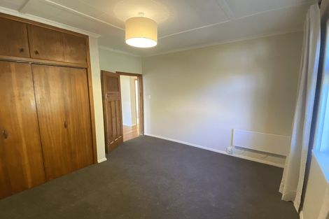 Photo of property in 5 Lonsdale Crescent, Rongotai, Wellington, 6022