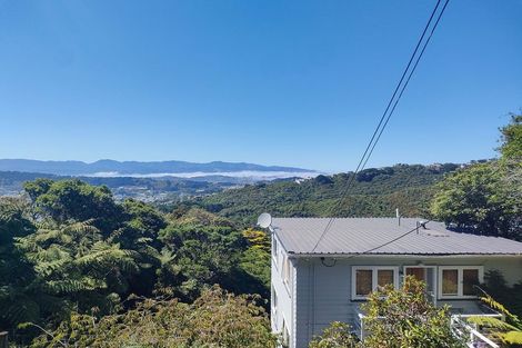 Photo of property in 21 Highbury Crescent, Highbury, Wellington, 6012