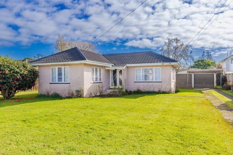 Photo of property in 10 Mahana Road, St Andrews, Hamilton, 3200