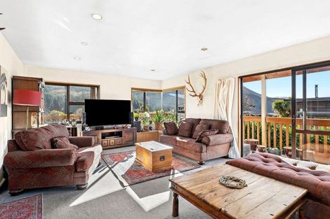 Photo of property in 19 Parry Crescent, Lake Hawea, Wanaka, 9382