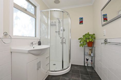 Photo of property in 6 D'arcy Place, Taradale, Napier, 4112