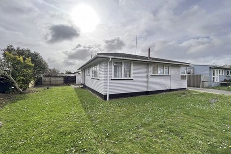 Photo of property in 2 Salford Place, Awapuni, Palmerston North, 4412