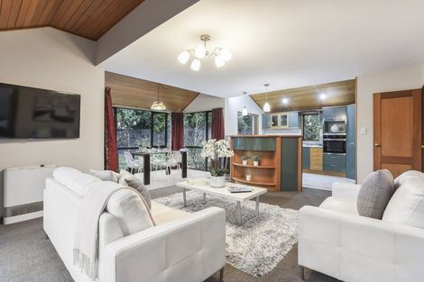 Photo of property in 5 Abbotts Place, Avonhead, Christchurch, 8042