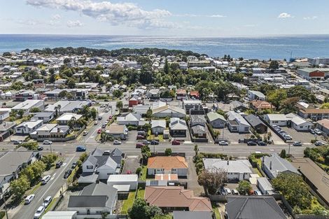Photo of property in 171 Powderham Street, New Plymouth, 4310