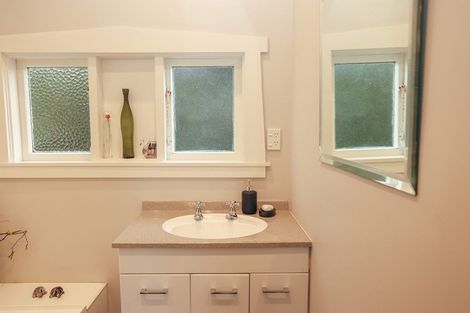 Photo of property in 27 Diamond Avenue, Spreydon, Christchurch, 8024