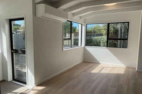 Photo of property in 8 Brixton Street, Islington, Christchurch, 8042