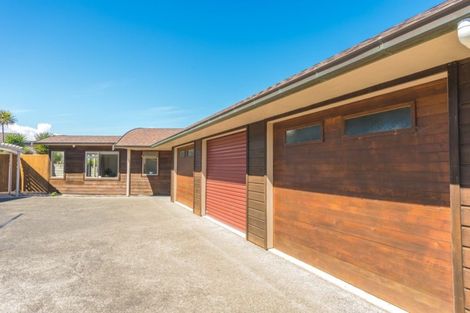 Photo of property in 36 Longbeach Drive, Castlecliff, Whanganui, 4501