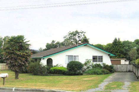 Photo of property in 33 Maclaren Street, Maymorn, Upper Hutt, 5018