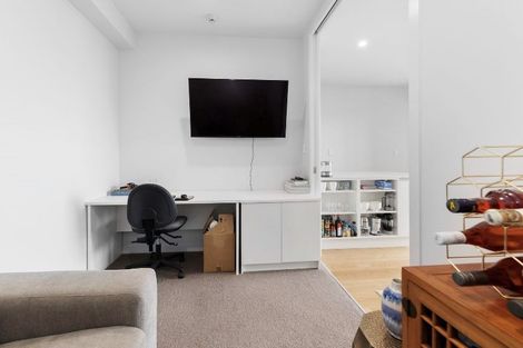 Photo of property in Frank Sargeson Apts, 302/80 Anzac Street, Takapuna, Auckland, 0622
