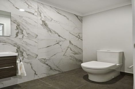 Photo of property in 42 Karepiro Drive, Stanmore Bay, Whangaparaoa, 0932