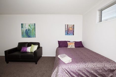 Photo of property in 1a Helena Street, Massey, Auckland, 0614