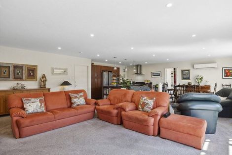 Photo of property in 17 Awa Toru Drive, Fairfield, Dunedin, 9018