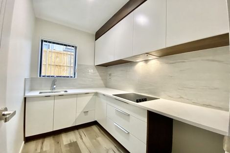 Photo of property in 5 Cloonlyon Drive, Flat Bush, Auckland, 2019