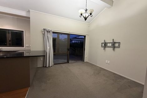 Photo of property in 113 Redoubt Road, Goodwood Heights, Auckland, 2105