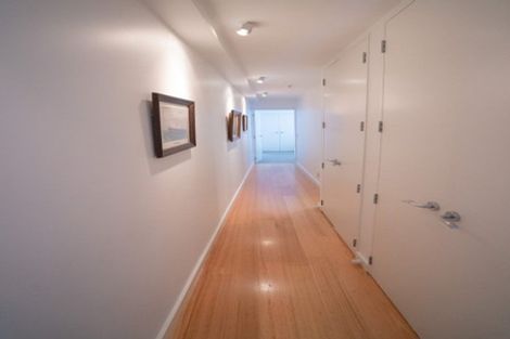 Photo of property in Aqua, 7/74 Oriental Parade, Oriental Bay, Wellington, 6011