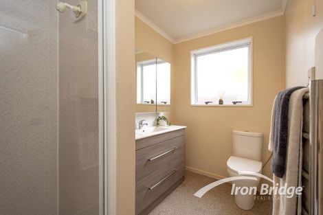 Photo of property in 2/44 Hills Road, Edgeware, Christchurch, 8013