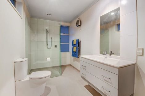 Photo of property in 859 Whangaparaoa Road, Manly, Whangaparaoa, 0930
