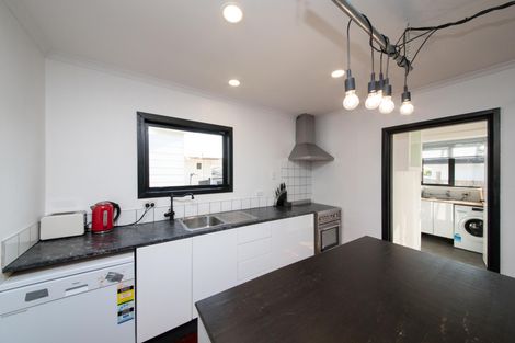 Photo of property in 147 College Street, Awapuni, Palmerston North, 4412