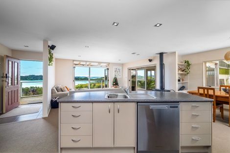 Photo of property in 9 Toi Track, Russell, 0272