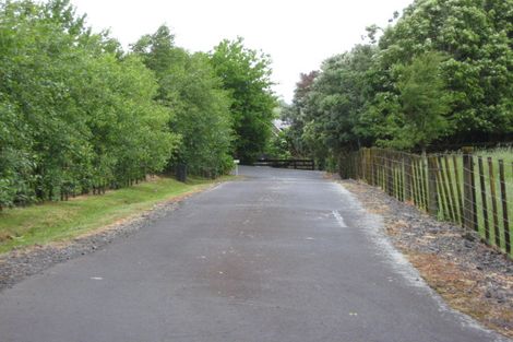 Photo of property in 98 Harry Dreadon Road, Opaheke, Papakura, 2584
